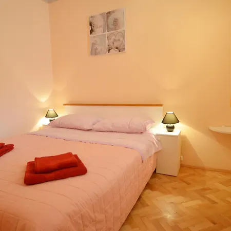 Apartment Coastal Breeze In *